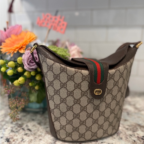 Gucci Beige and Brown Crossbody Bag - Picture 15 of 16